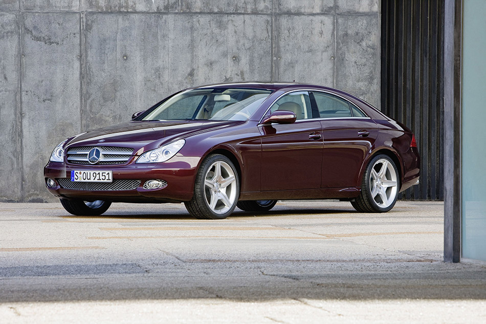 2009 Mercedes-Benz CLS 280 Front Angle