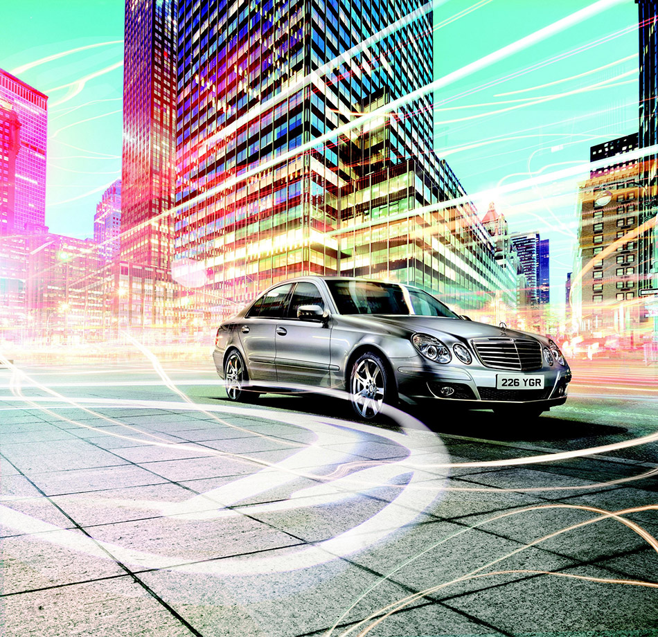 2007 Mercedes-Benz E-Class Executive Front Angle