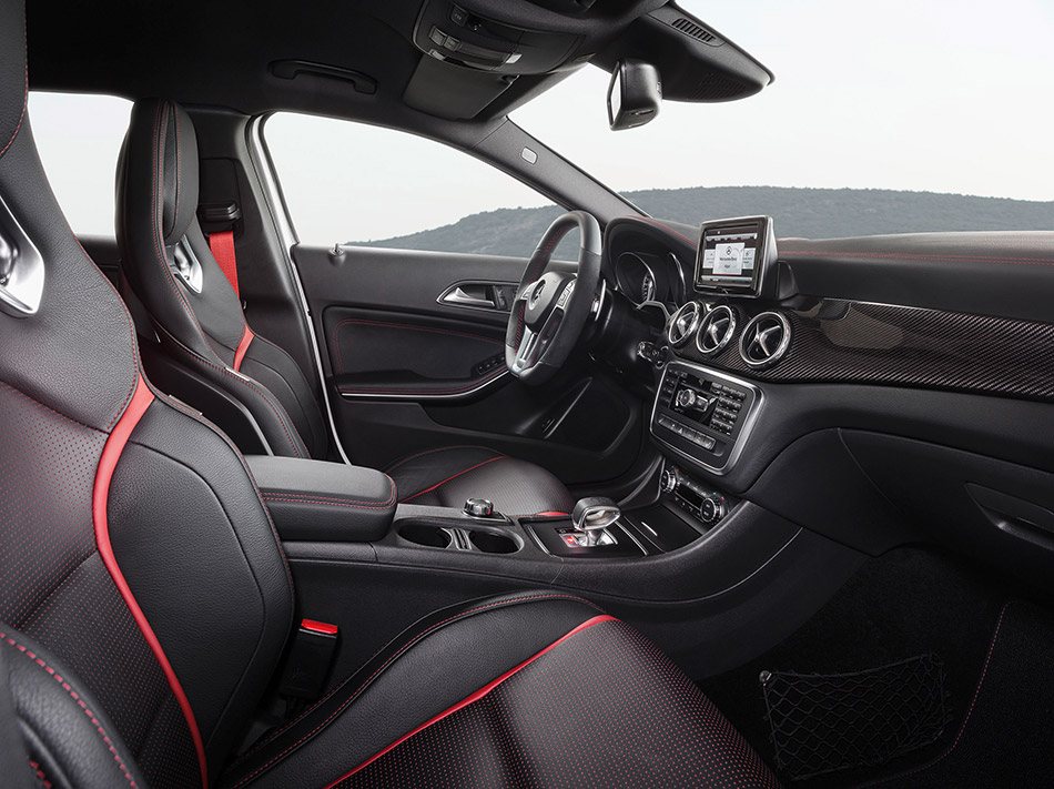 2014 Mercedes-Benz GLA45 AMG Interior