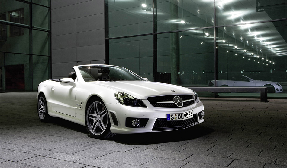 2009 Mercedes-Benz SL 63 AMG Edition IWC Front Angle