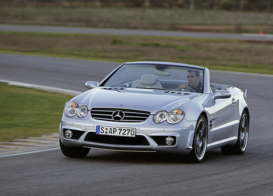 2006 Mercedes-Benz SL 65 AMG Front Angle