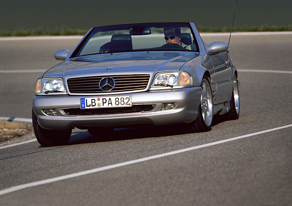 1999 Mercedes-Benz SL73 AMG Front Angle