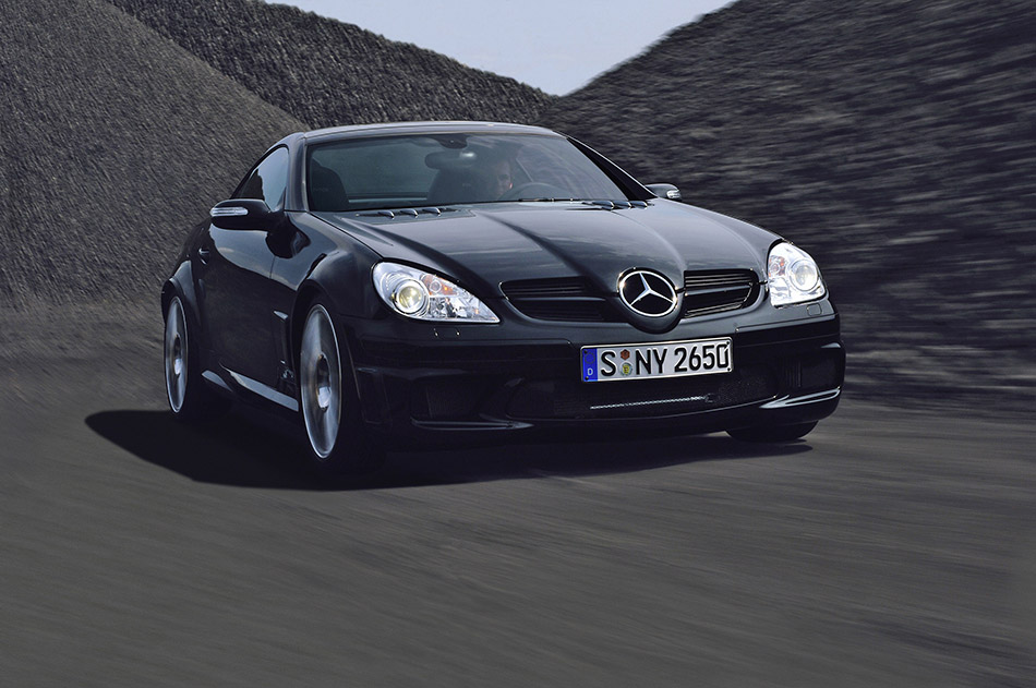 2007 Mercedes-Benz SLK 55 AMG Black Series Front Angle