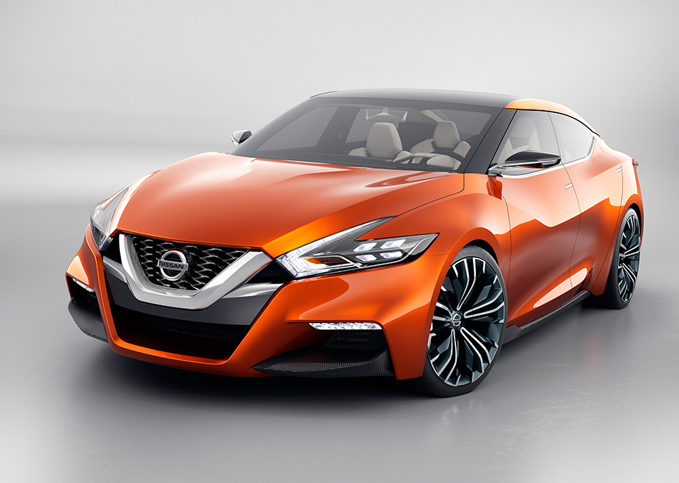 2015 Nissan Sport Sedan Concept Front Angle