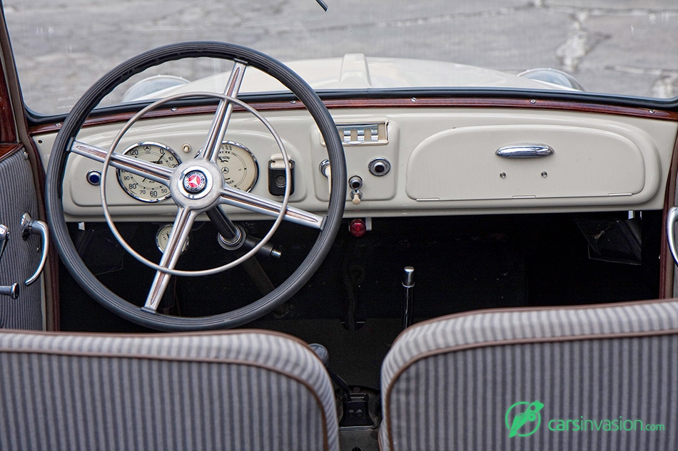 1934 Mercedes-Benz 130 Front Angle