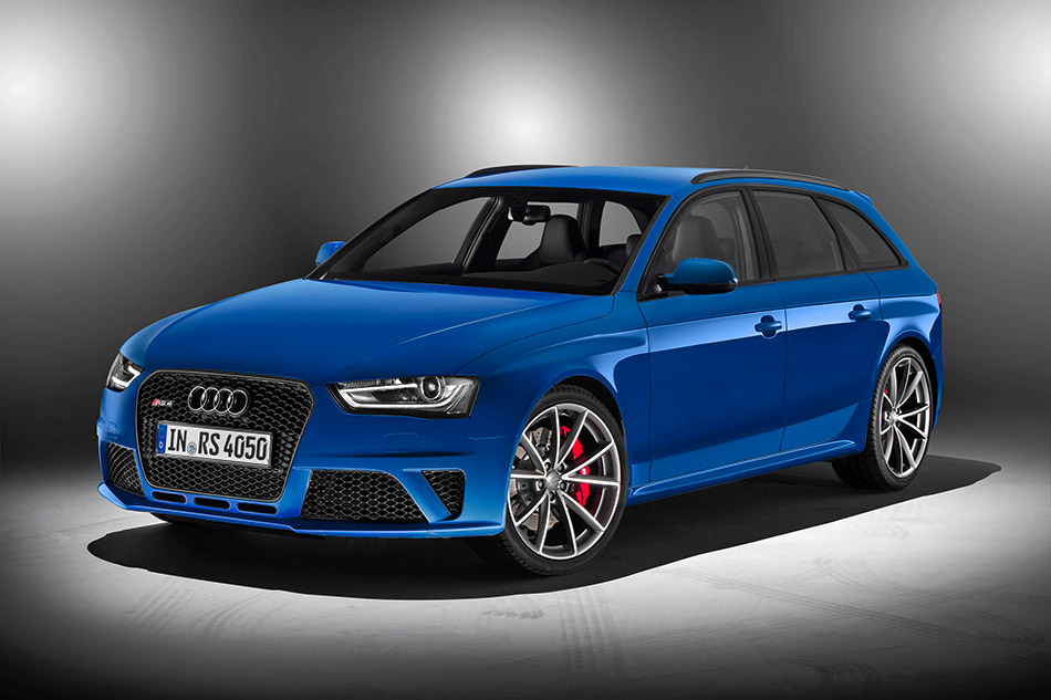 2014 Audi RS4 Avant Nogaro selection Front Angle