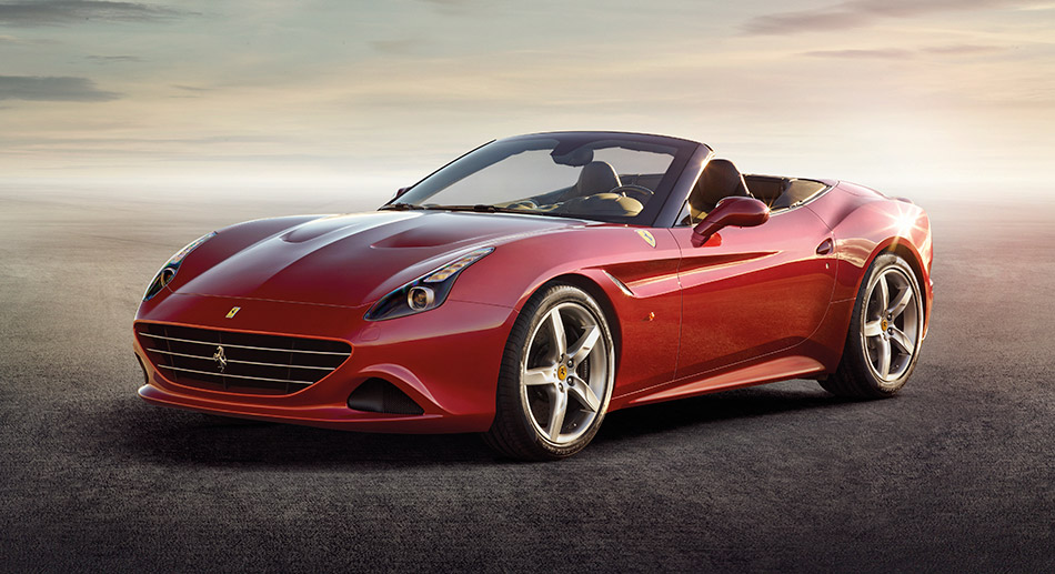 2015 Ferrari California T Front Angle