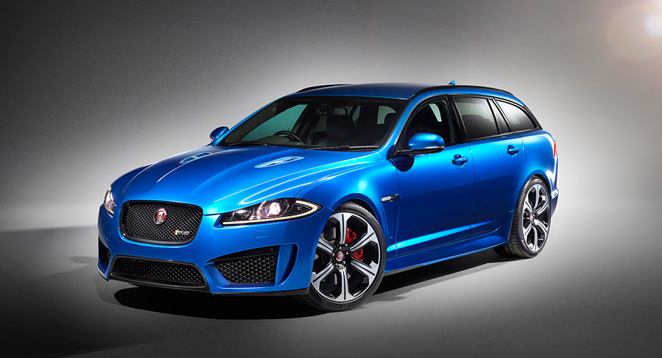 2015 Jaguar XFR-S Sportbrake Front Angle