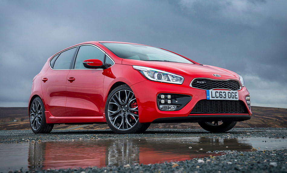 2014 Kia Ceed GT Front Angle