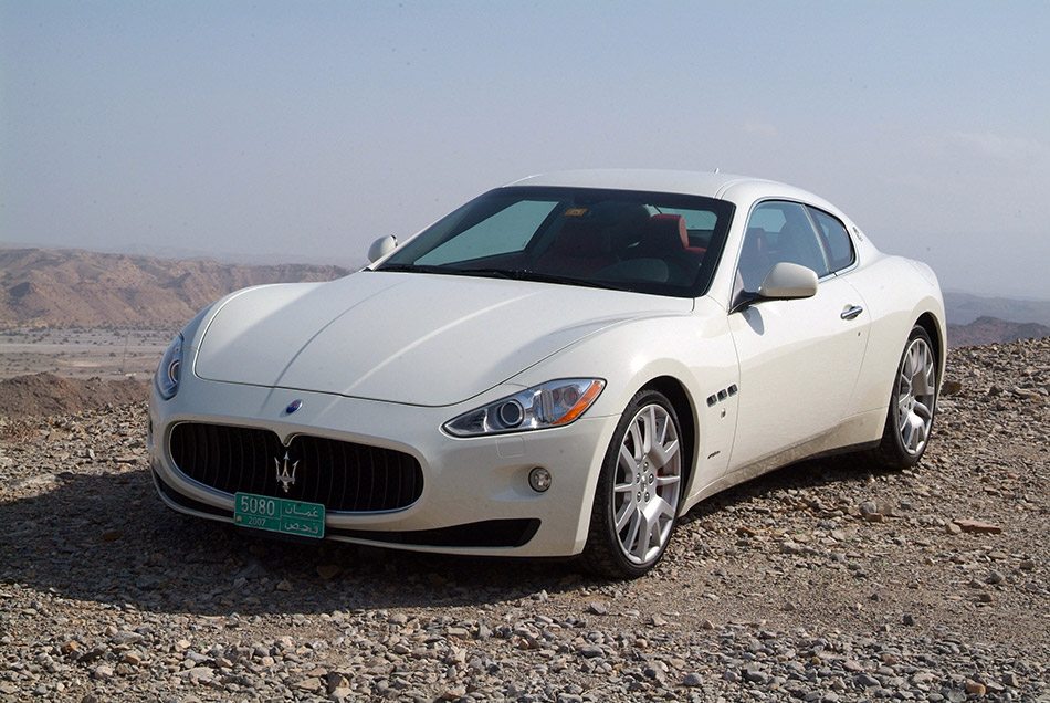 2008 Maserati GranTurismo Front Angle