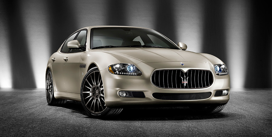 2011 Maserati Quattroporte Sport GT S Awards Edition Front Angle