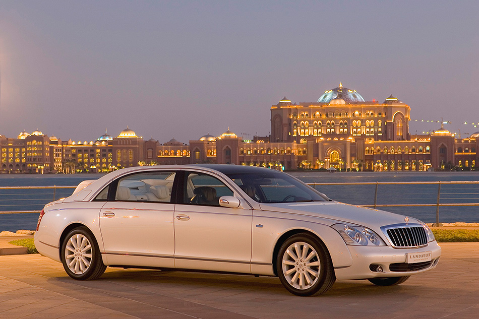 2009 Maybach Landaulet Front Angle