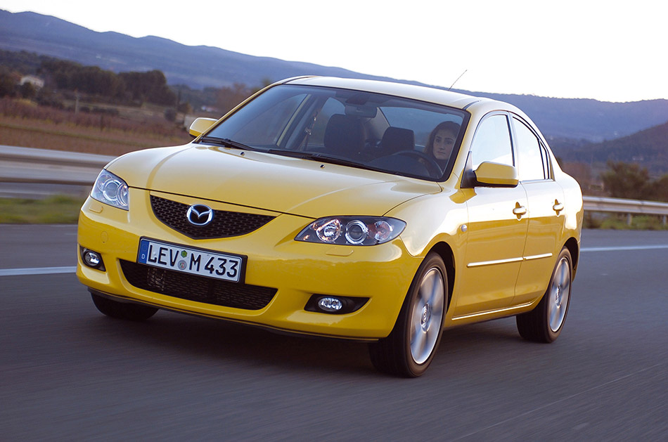 2004 Mazda 3 Sedan Front Angle