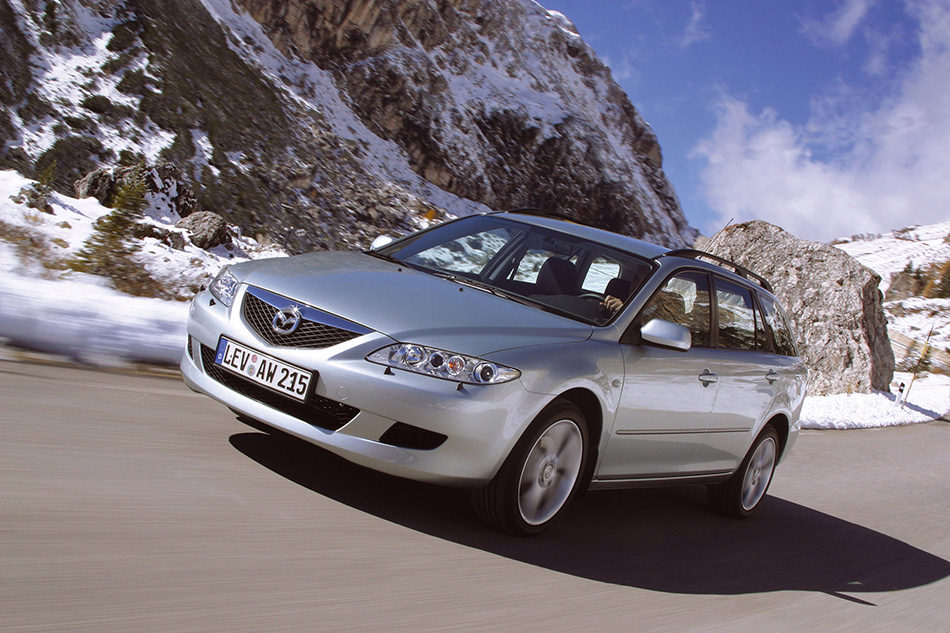 2002 Mazda 6 AWD Front Angle