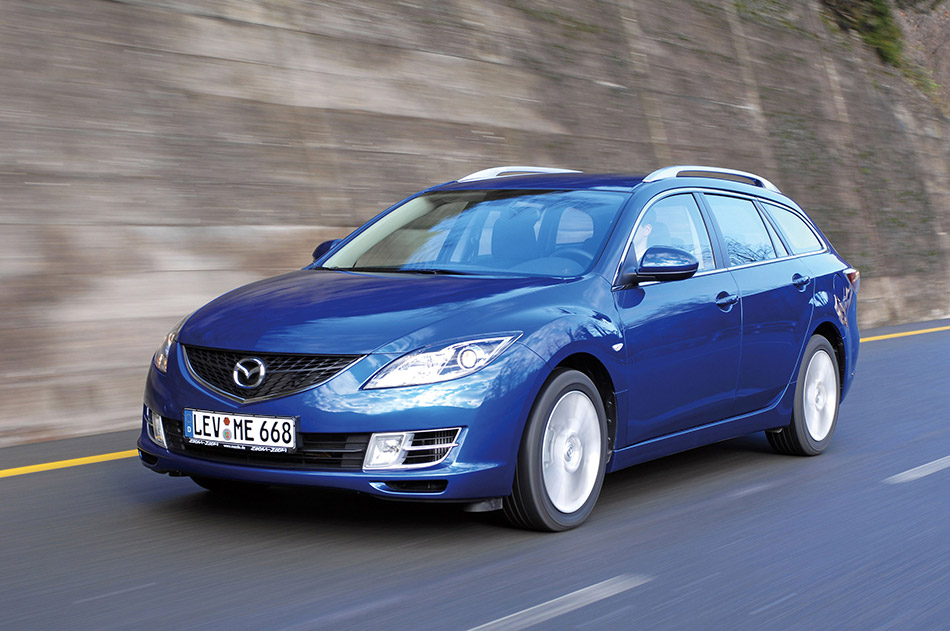 2008 Mazda 6 Wagon Front Angle