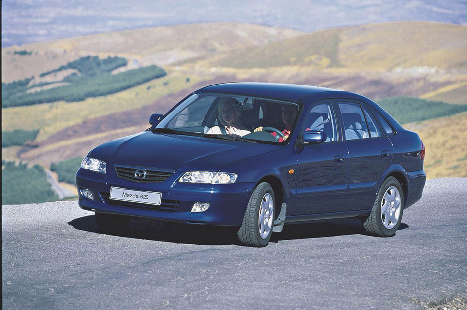 2000 Mazda 626 Front Angle