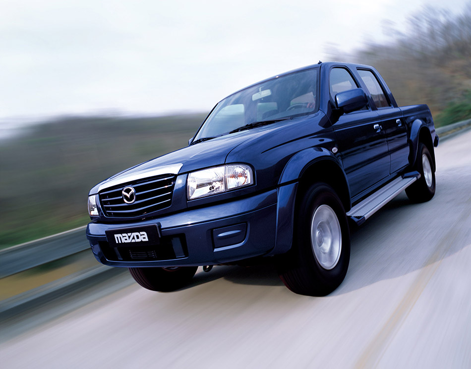 2004 Mazda B2500 Front Angle