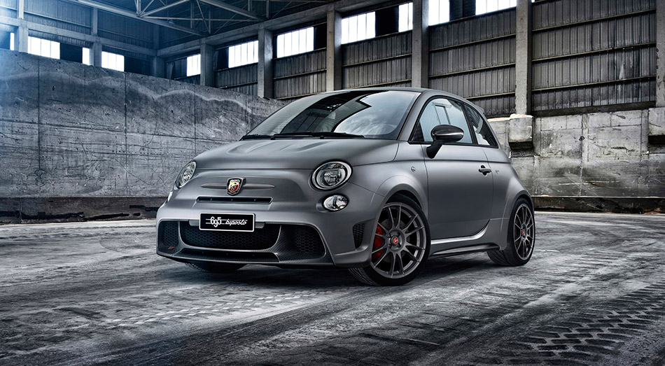 2015 Abarth 695 Biposto Front Angle