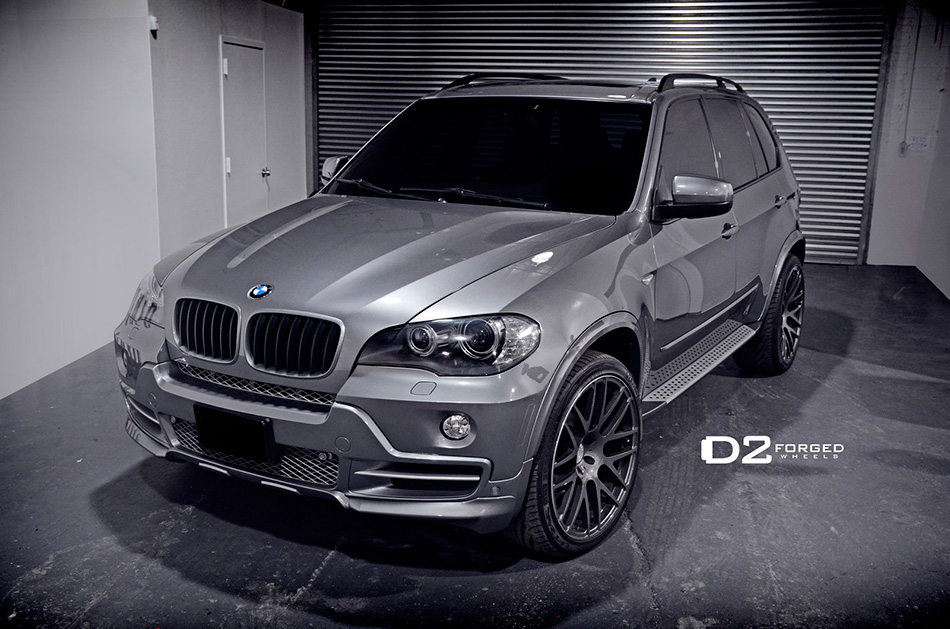 2014 D2Forged BMW X5 Front Angle