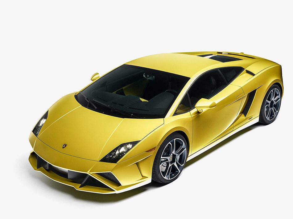 2013 Lamborghini Gallardo LP560-4 Front Angle