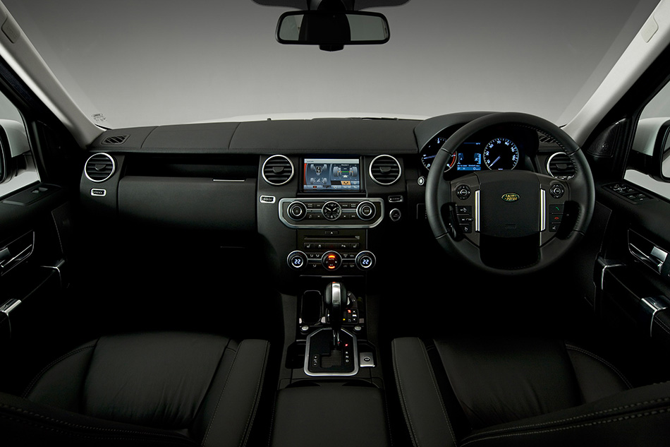 2010 Land Rover Discovery 4 Interior