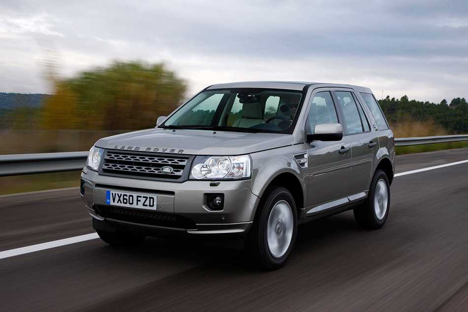 2011 Land Rover Freelander 2 Front Angle