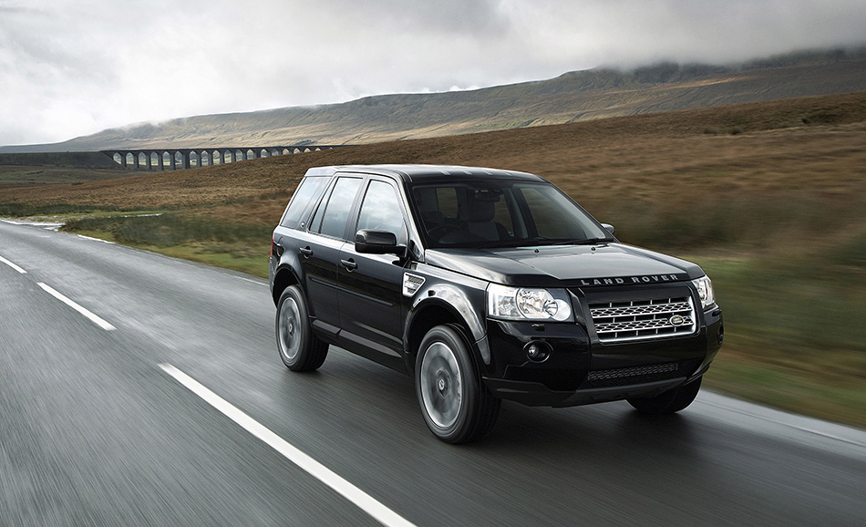 2010 Land Rover Freelander 2 Sport Front Angle