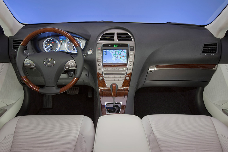 2010 Lexus ES 350 Interior