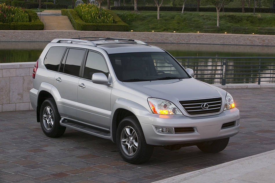 2009 Lexus GX 470 Front Angle