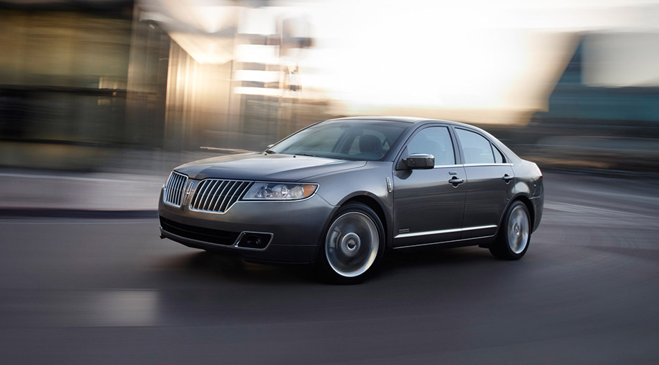 2011 Lincoln MKZ Hybrid Front Angle