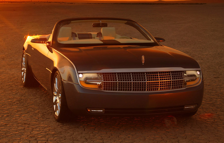 2004 Lincoln Mark X Concept Front Angle