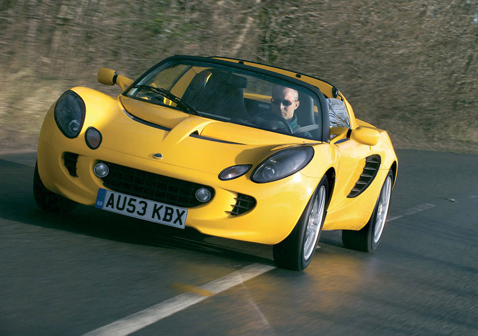 2004 Lotus Elise 111R Front Angle