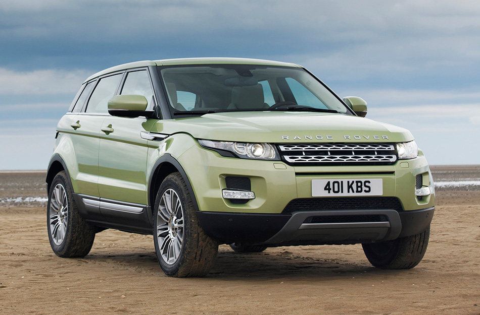 2012 Range Rover Evoque 5-door Front Angle