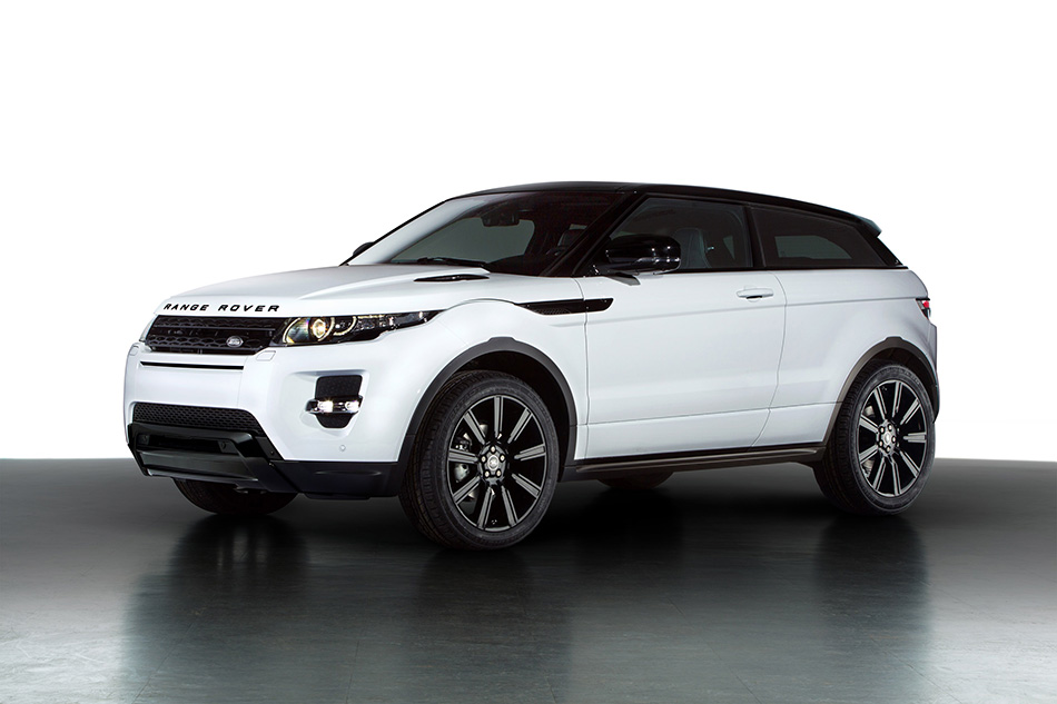 2013 Range Rover Evoque Black Design Front Angle