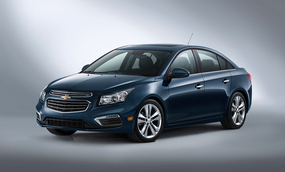 2015 Chevrolet Cruze Front Angle