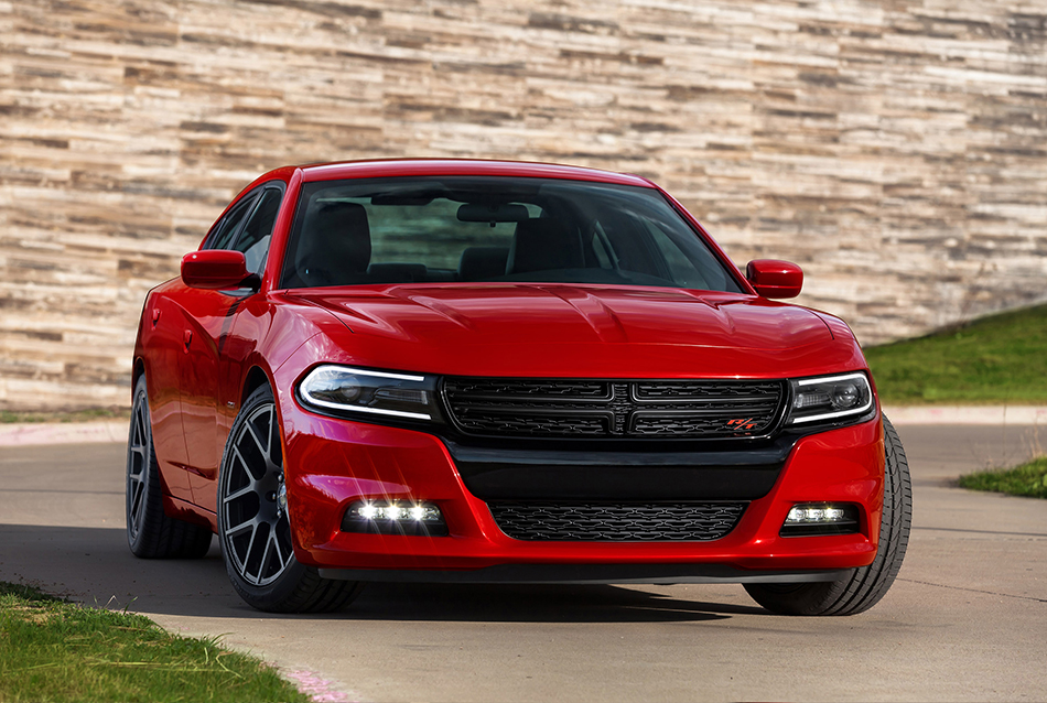 2015 Dodge Charger Front Angle
