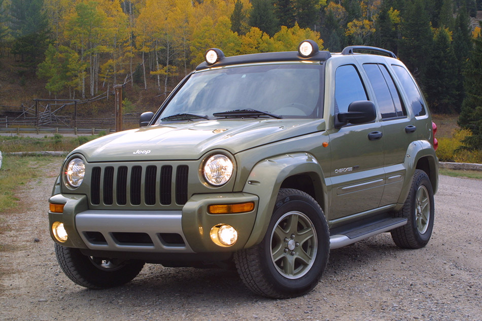 2003 Jeep Cherokee Renegade Front Angle