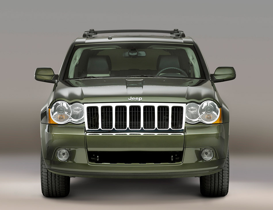 2008 Jeep Grand Cherokee Front Angle