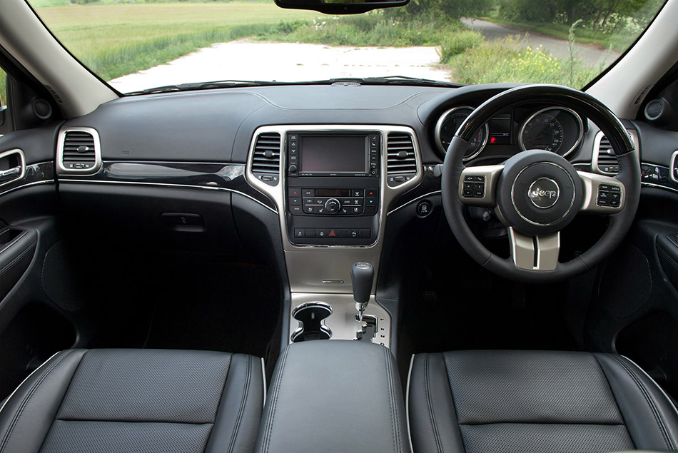 2011 Jeep Grand Cherokee UK Version Interior