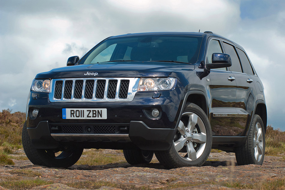 2011 Jeep Grand Cherokee UK Version Front Angle