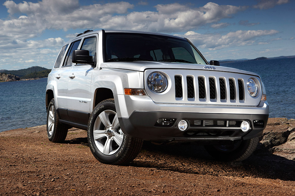 2011 Jeep Patriot Front Angle