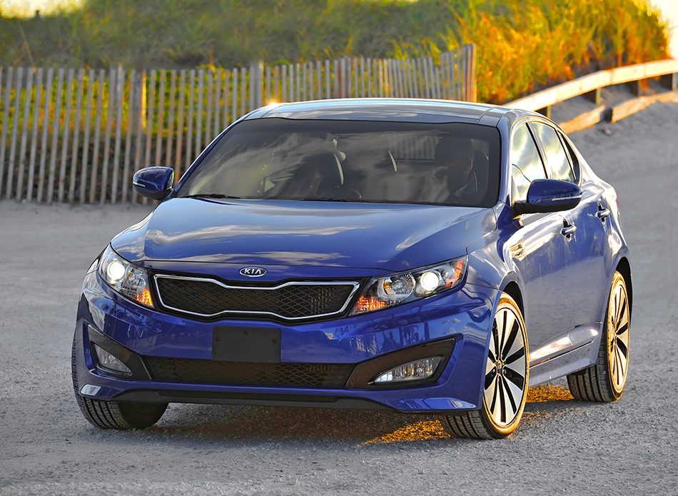 2012 Kia Optima Front Angle