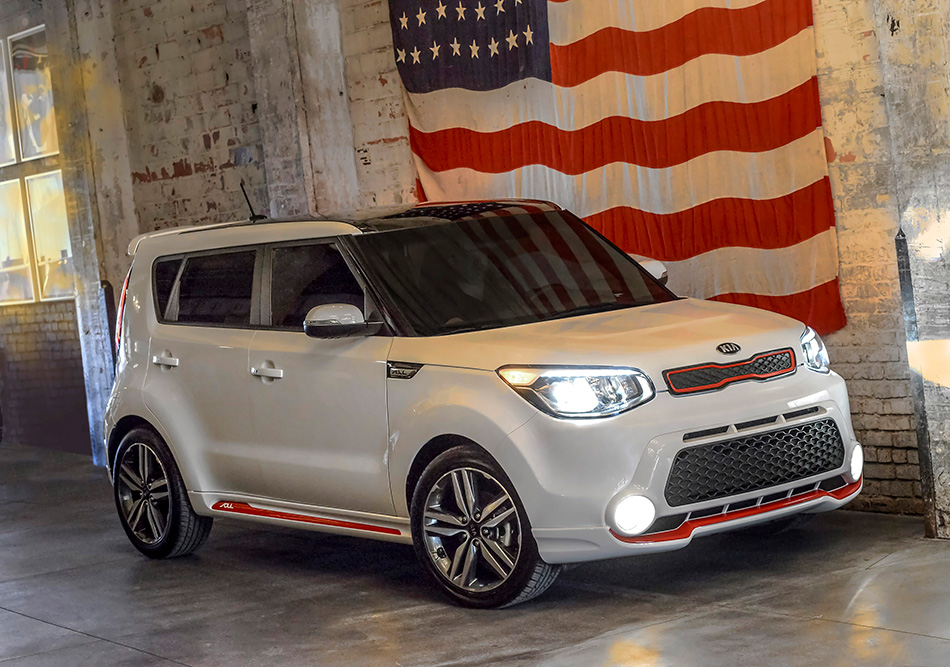 2014 Kia Soul Red Zone Special Edition Front Angle