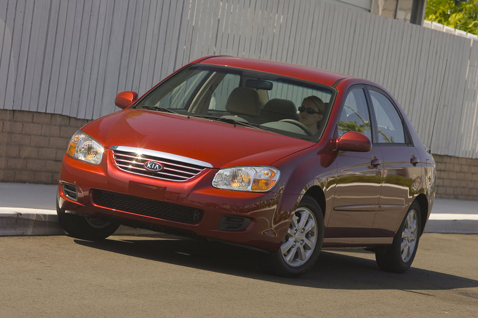 2009 Kia Spectra Front Angle