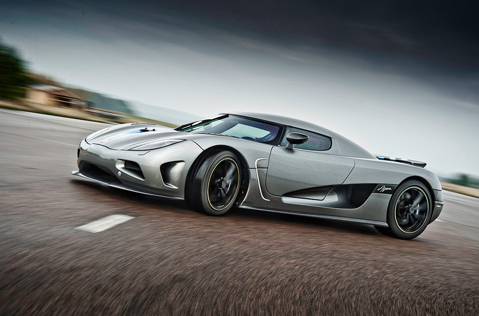 2011 Koenigsegg Agera Front Angle