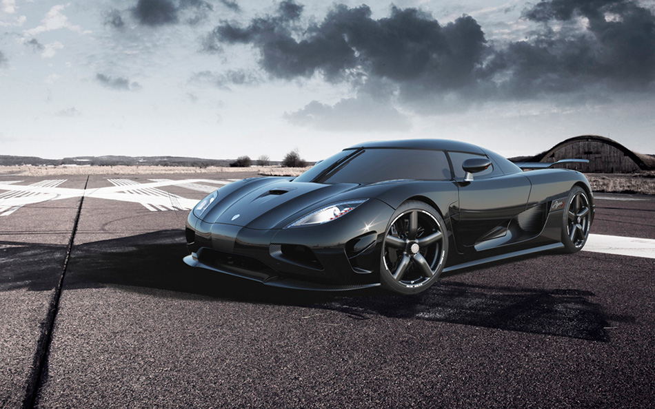 2013 Koenigsegg Agera R Front Angle