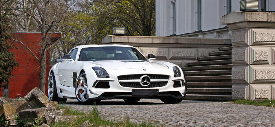 2014 SGA Mercedes-Benz SLS AMG Black Series Front Angle