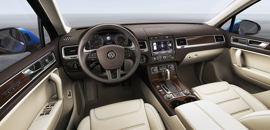 2015 Volkswagen Touareg Interior