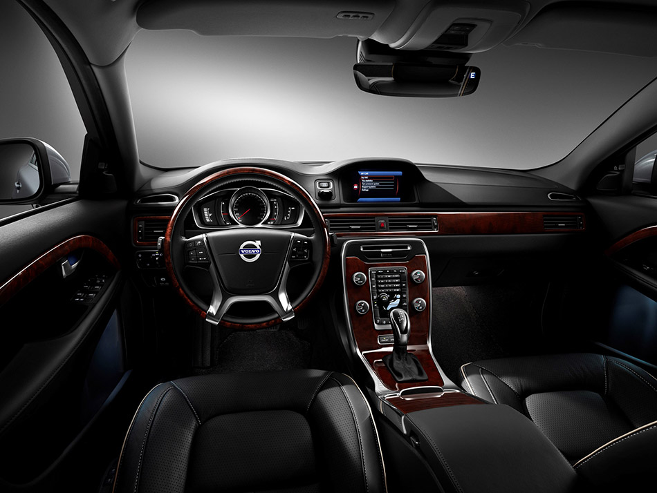 2015 Volvo S80 Interior