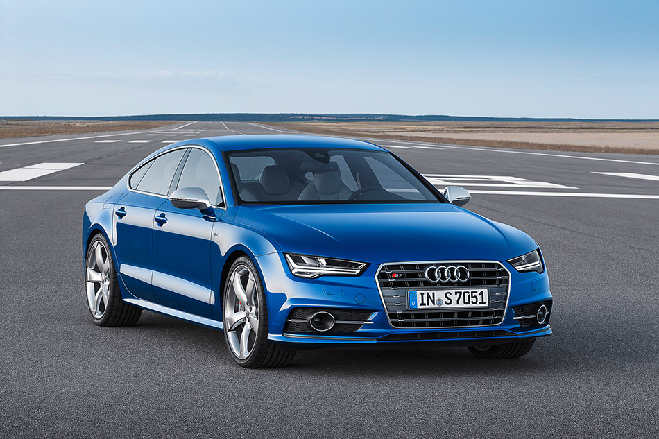 2014 Audi S7 Sportback Front Angle